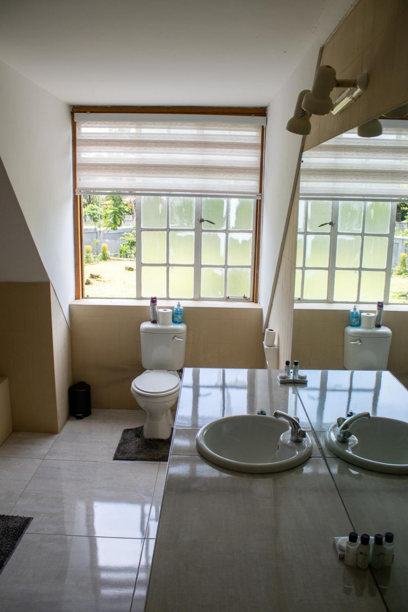 Rehoboth Ezulwini Suites Lobamba Exterior photo