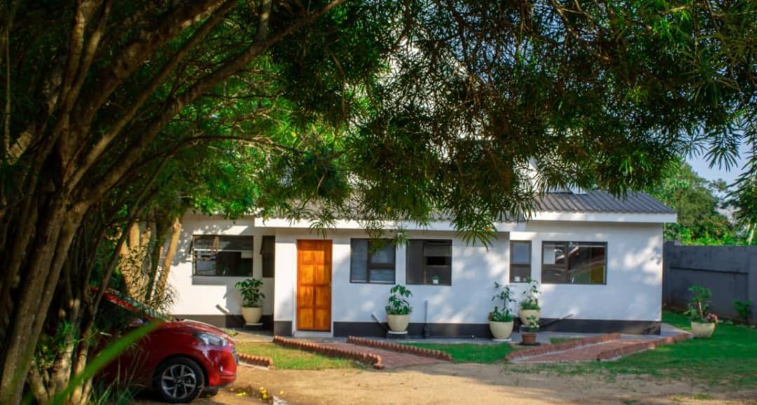Rehoboth Ezulwini Suites Lobamba Exterior photo