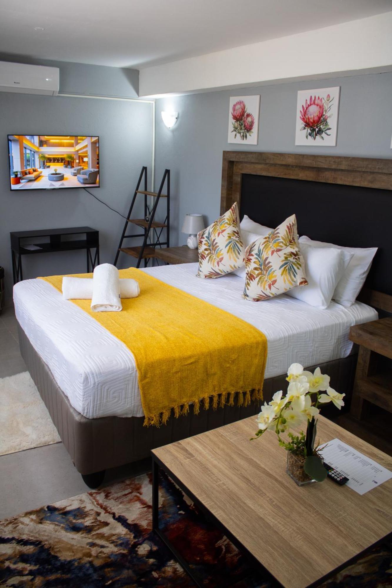 Rehoboth Ezulwini Suites Lobamba Exterior photo